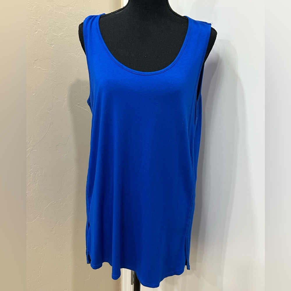 Elegant Blue Women's Tank Top